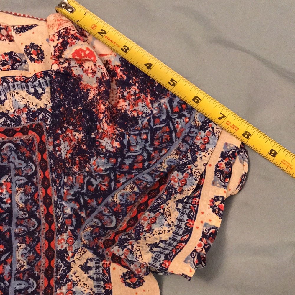 Bohemian Print V-Neck Pullover Top - Picture 8 of 12